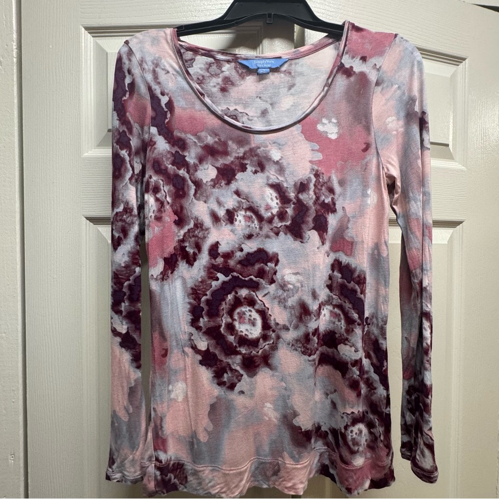 Simply Vera Soft Tie Dye long sleeve Tee